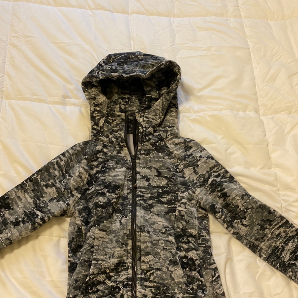 Lulu Scuba jacket